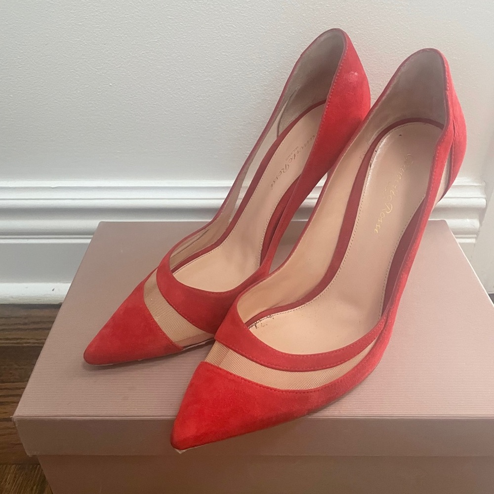 GIANVITO ROSSI Red Mesh-paneled suede pumps